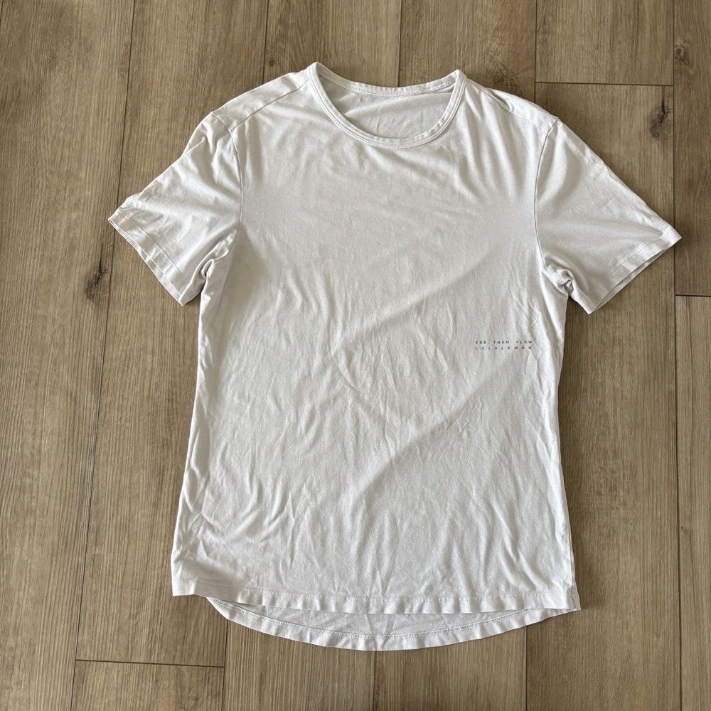 Lululemon Mens Ebb Then Flow‎ Graphic T-Shirt White Short Sleeve Size Large